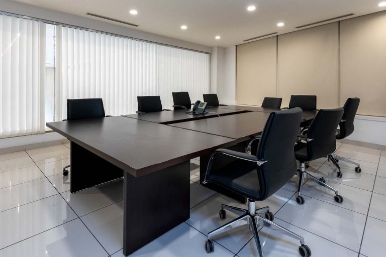 Alfardan Plaza - Meeting Room